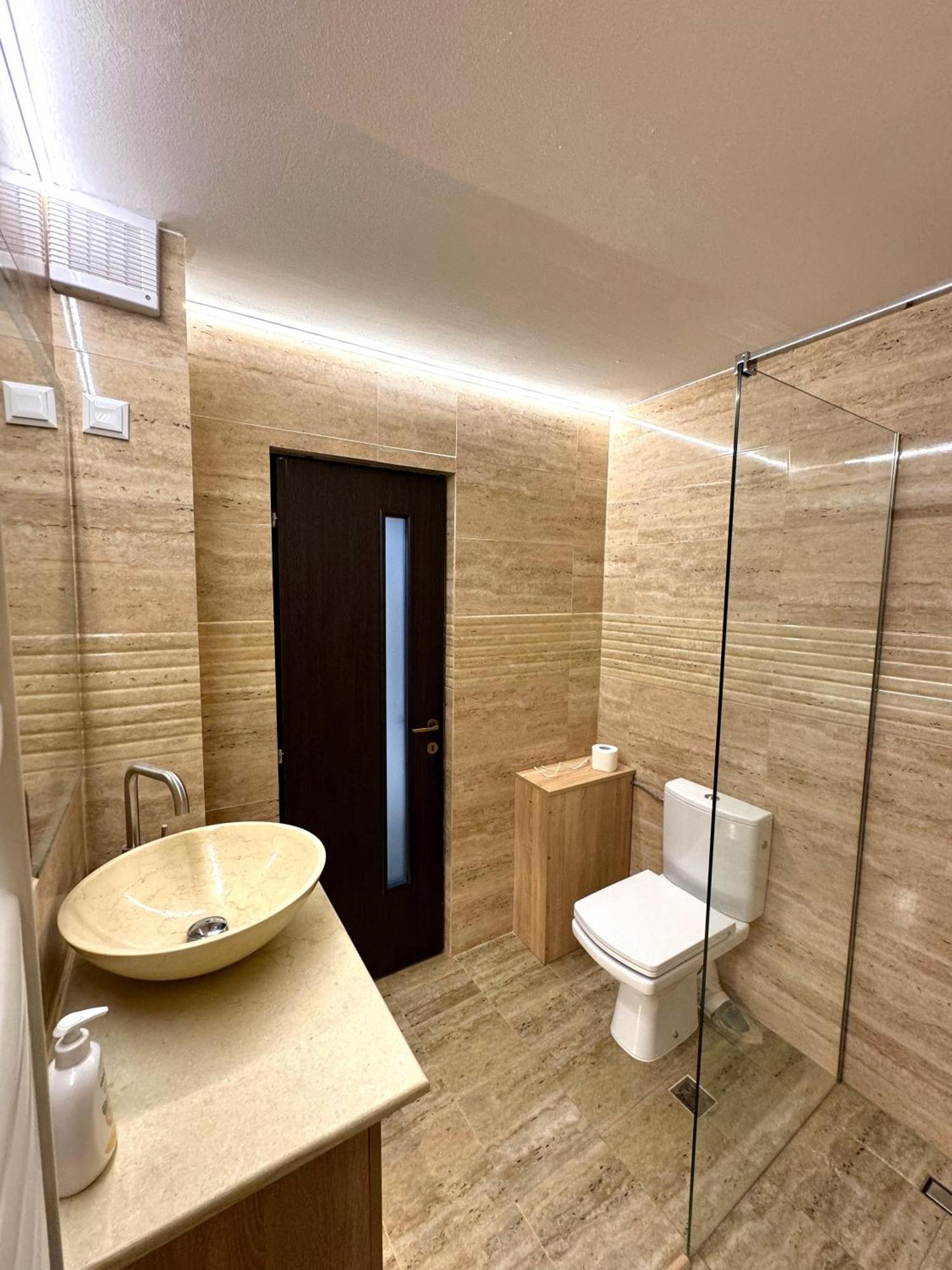 Ultracentral Apartment Târgu Jiu エクステリア 写真